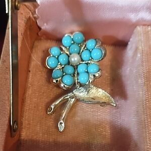 Sarah Coventry Silver and Turquoise Floral Brooch